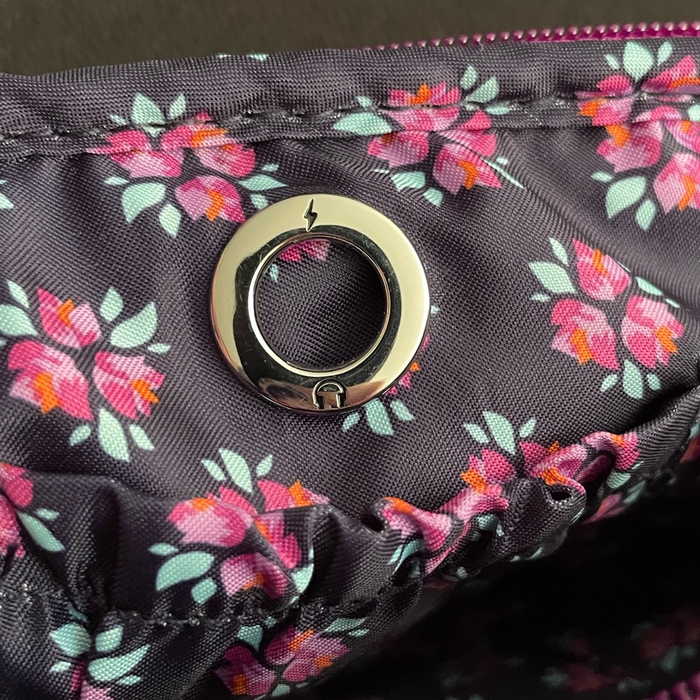 Vera Bradley Dream Tapestry quilted RFID little crossbody bag - Picture 7 of 12